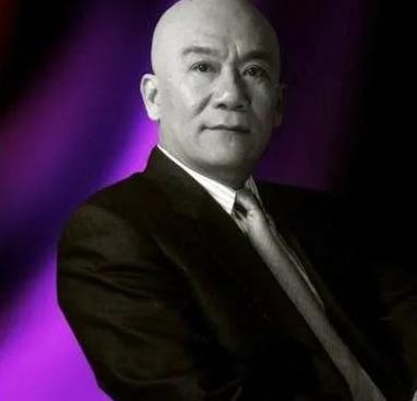 谁抢了侯耀文的老婆【侯耀文几个老婆】