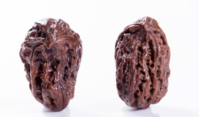 文玩核桃的变色过程【核桃变色的几个阶段图】