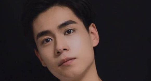 胡一天承认有女朋友 照片【胡一天现任女友的照片】