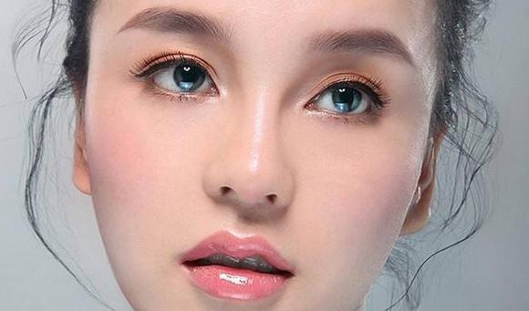 耳朵贴脑的女人命好吗【耳朵贴脑的女人好不好】