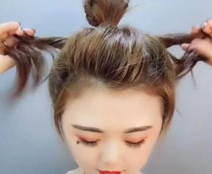 小爱心标志是什么牌子【小爱心头发怎么扎】