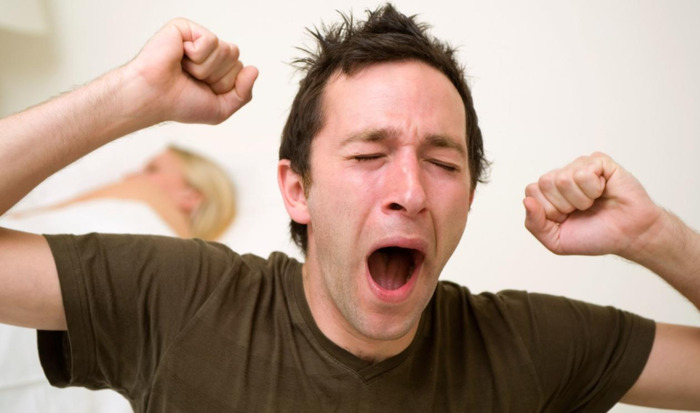 打哈欠下巴错位自救手法【打哈欠下巴经常错位怎么办】