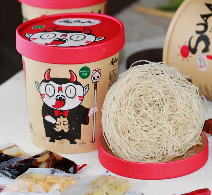 食族人酸辣粉是哪个厂家的产品【食族人爆肚粉多少钱一盒】