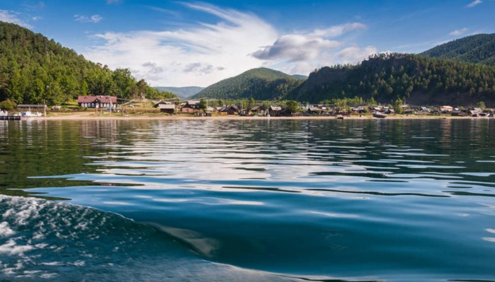 新疆和田玉籽料与俄籽料区别【和田碧玉新疆料和俄料的区别】