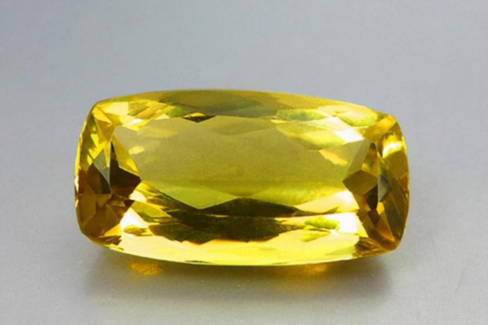 新疆和田玉籽料与俄籽料区别【和田碧玉新疆料和俄料的区别】