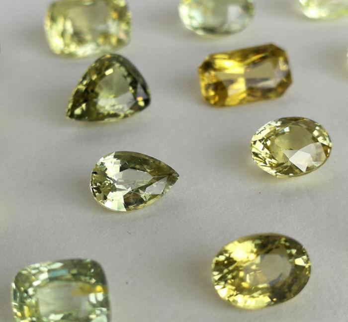 新疆和田玉籽料与俄籽料区别【和田碧玉新疆料和俄料的区别】