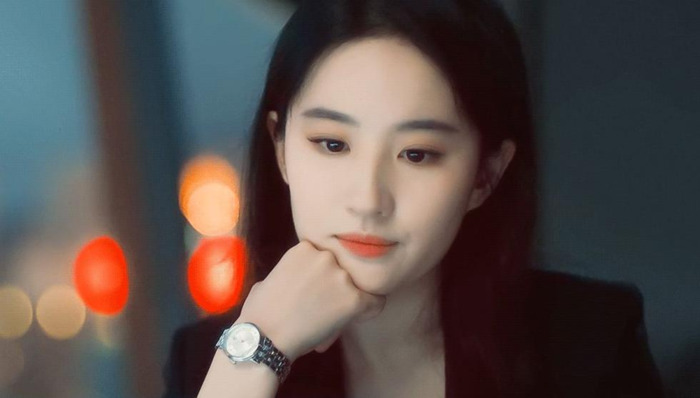 徐小凤个人资料简介【徐小凤个人资料照片】