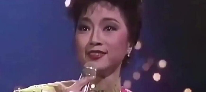 徐小凤个人资料简介【徐小凤个人资料照片】