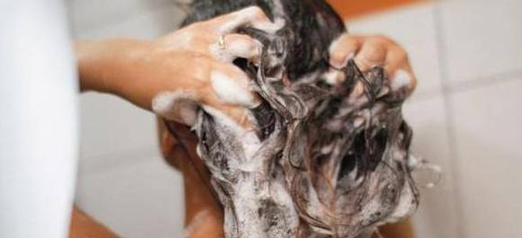 早被列入“黑名单”的洗发水【3种洗发水已被拉进黑名单】