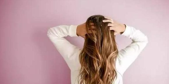 早被列入“黑名单”的洗发水【3种洗发水已被拉进黑名单】