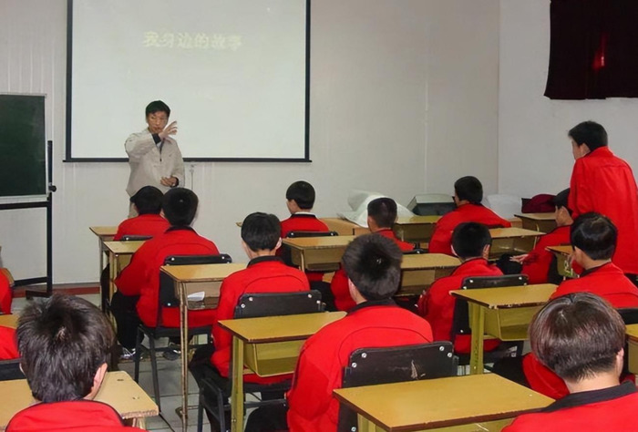 海淀寄读学校【海淀的拼音是什么】