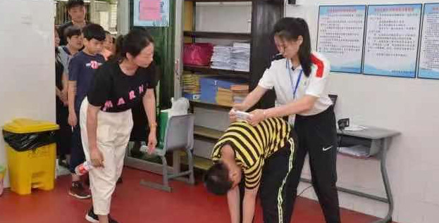 作业公示栏黑板报【作业公示表格】