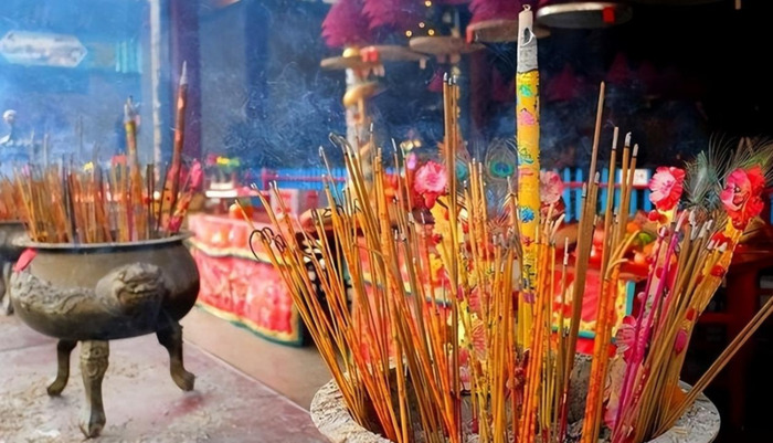 烧高香是什么意思【烧高香有什么讲究】