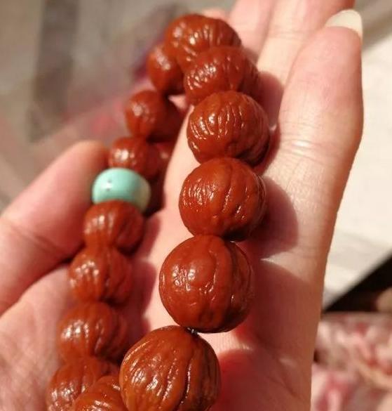 猴头核桃手串怎么盘红的快【文玩核桃猴头怎么盘红的快】