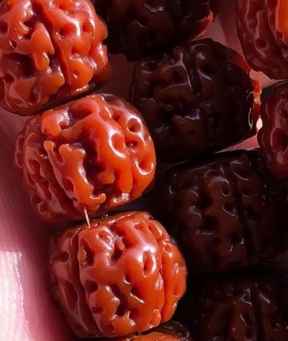 猴头核桃手串怎么盘红的快【文玩核桃猴头怎么盘红的快】