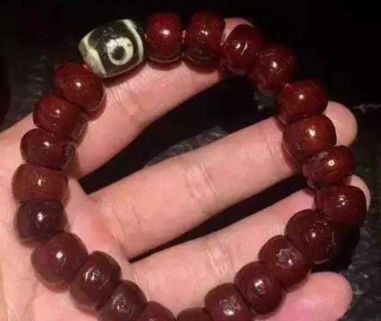 猴头核桃手串怎么盘红的快【文玩核桃猴头怎么盘红的快】