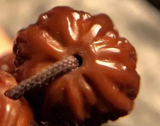 猴头核桃手串怎么盘红的快【文玩核桃猴头怎么盘红的快】