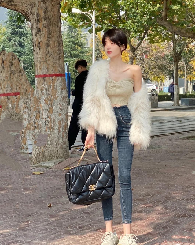 女式皮草短外套【皮草年轻款女外套】