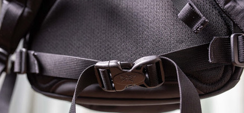 始祖鸟标志都是刺绣吗【始祖鸟标志的含义】