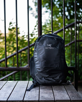 始祖鸟标志都是刺绣吗【始祖鸟标志的含义】