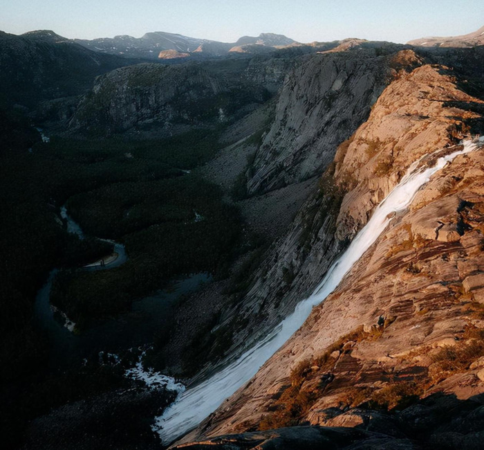 色彩分析【色彩分析怎么写】