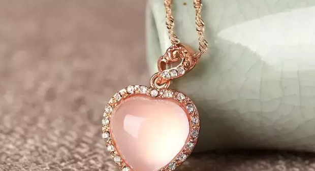 紫水晶招桃花嘛【什么水晶招桃花厉害】