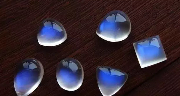 紫水晶招桃花嘛【什么水晶招桃花厉害】