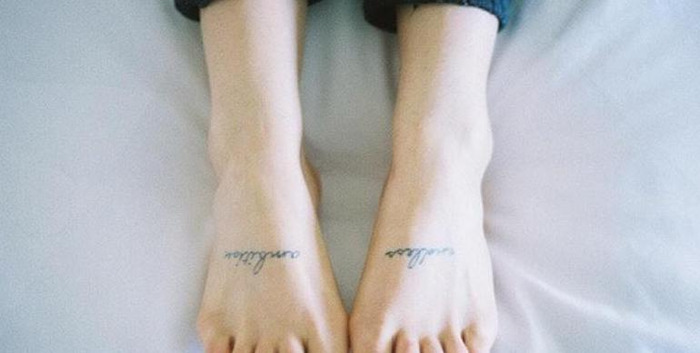 匡威的舌头跑偏【匡威鞋舌头老是跑偏】