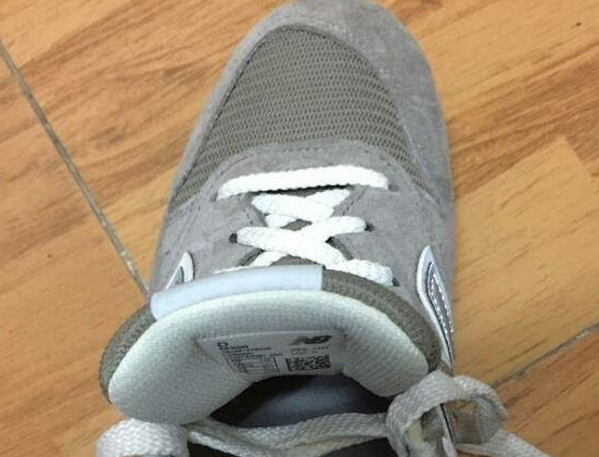 匡威的舌头跑偏【匡威鞋舌头老是跑偏】