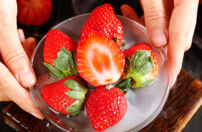 新鲜草莓怎么吃好吃又简单的简单介绍