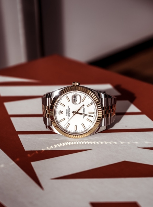 发一个手表的朋友圈怎么配文【手表发圈怎么配文】