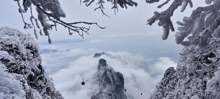 张家界离天门山有多远?【张家界和天门山离多远】