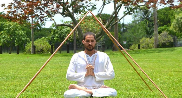 仙乡的金塔下冥想在哪里【在仙乡的金字塔下冥想】