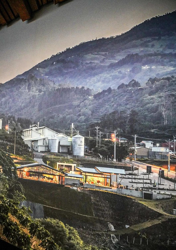 星巴克旗舰店【星巴克旗舰店和普通店的区别】