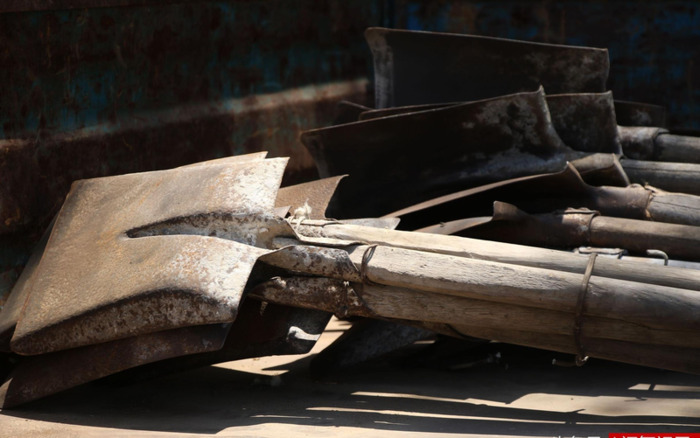 铁铲【铁铲多少钱一把】