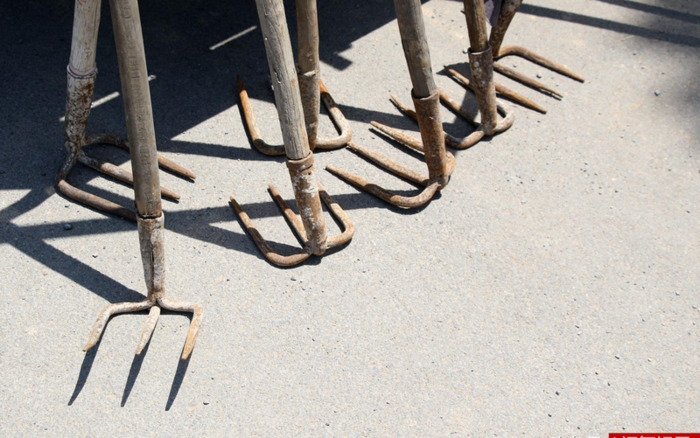 铁铲【铁铲多少钱一把】