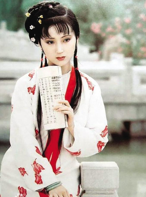 钗黛【钗黛合一论谁提出的】