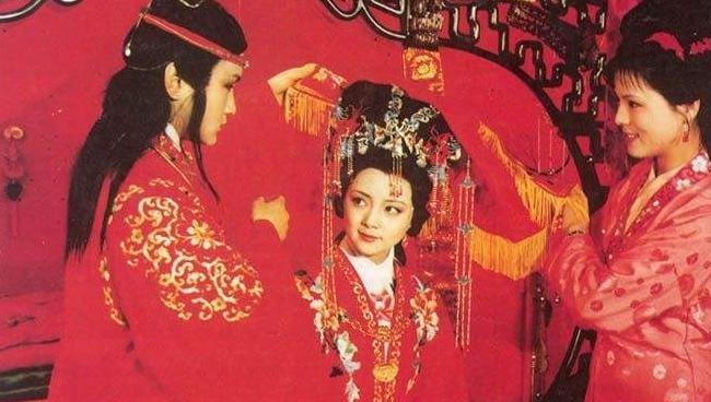 钗黛【钗黛合一论谁提出的】