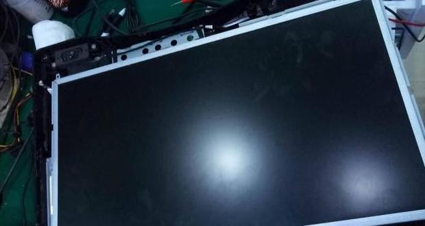 电脑开机后一直显示联想图标【联想电脑开机了只有一个联想图标】