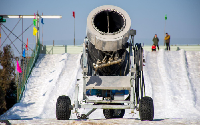 滑雪场造雪机器多少钱一台【滑雪场造雪机设备多少钱】