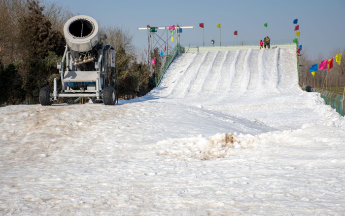 滑雪场造雪机器多少钱一台【滑雪场造雪机设备多少钱】