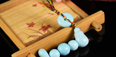 绿松石的各种颜色【绿松石的颜色是什么颜色】