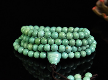 绿松石的各种颜色【绿松石的颜色是什么颜色】