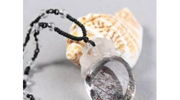 女人佩戴绿幽灵好不好【女人戴绿幽灵好吗】