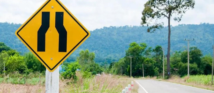 傍山险路的标志图【傍山险路标志牌】