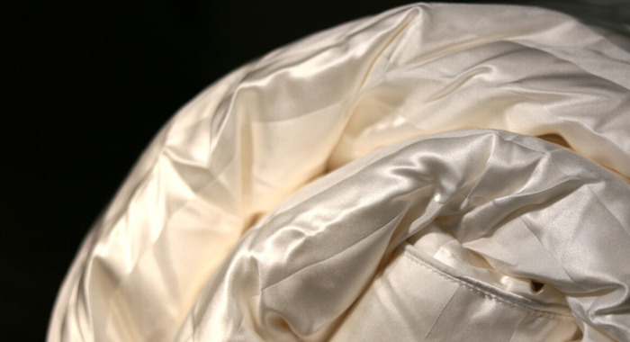 蚕丝被多少钱一斤合适【蚕丝被多少钱1斤】