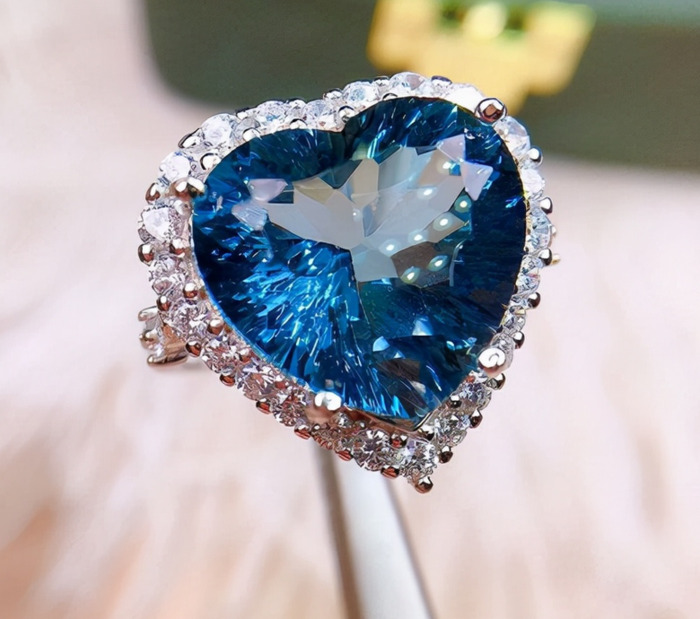 碳酸盐质玉对身体有没有害处【碳酸盐质玉对人的好处】