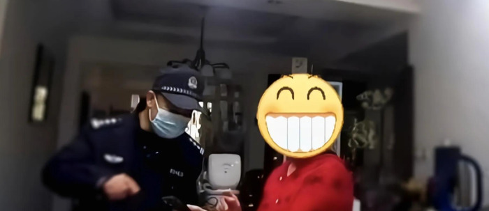 乌鸡手镯什么价位【乌鸡手镯是玉的吗】