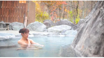 泡温泉文案朋友圈【和朋友泡温泉文案】