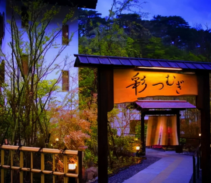 泡温泉文案朋友圈【和朋友泡温泉文案】